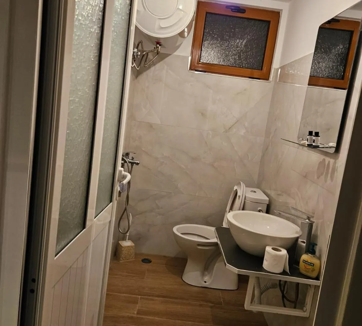 Sea Bed And Restaurant Apartment Borsh